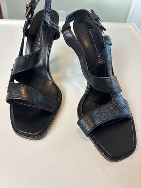 Steven by Steve Madden Black Leather Slingback Heels Y2K Sandals Size 8 Consign